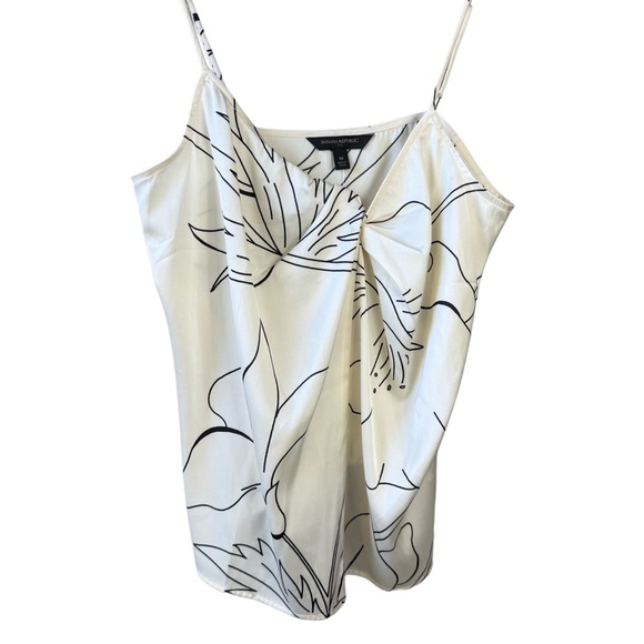 Banana Republic | NWT Twist Front Floral Satin Top Size Medium - Picture 2 of 7
